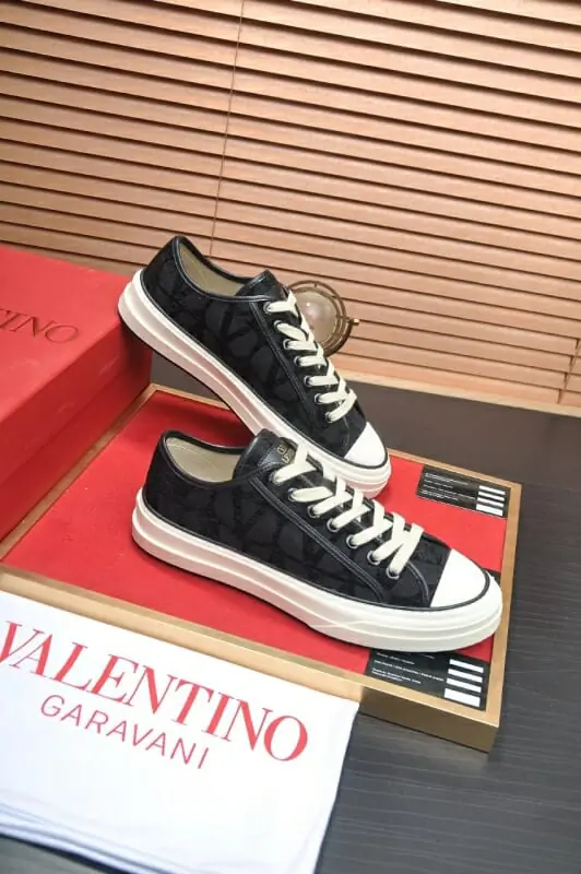 valentino decontractees chaussures pour homme s_12310004